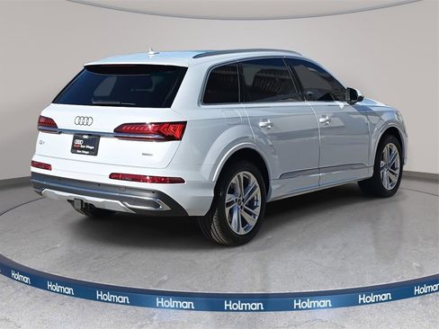 Certified 2023 Audi Q7 2.0T Premium w/ Towing Package image 3