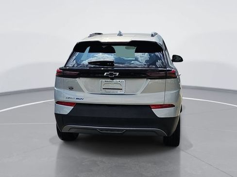 Used 2023 Chevrolet Bolt EUV LT w/ Driver Confidence Package FWD image 4