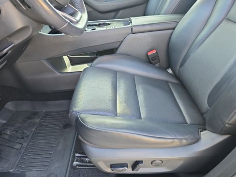 Used 2021 Nissan Rogue SV w/ Premium Package FWD image 28