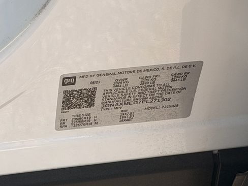 Used 2023 Chevrolet Equinox RS FWD image 33