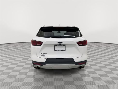Certified 2024 Chevrolet Blazer LT w/ Convenience Package image 9