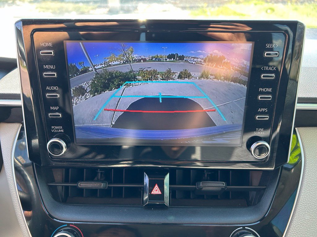 Used 2020 Toyota Corolla LE FWD image 20