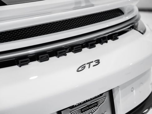 Used 2022 Porsche 911 GT3 image 15