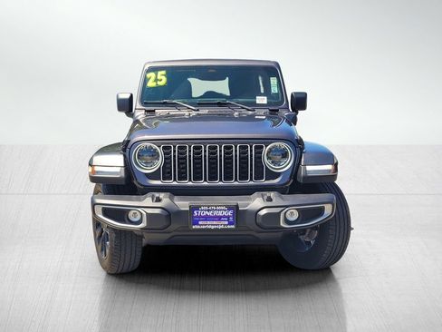 Used 2025 Jeep Wrangler Unlimited Sahara w/ Safety Group AWD/4WD image 2