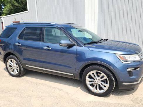 Used 2018 Ford Explorer Limited w/ Equipment Group 301A AWD/4WD image 6