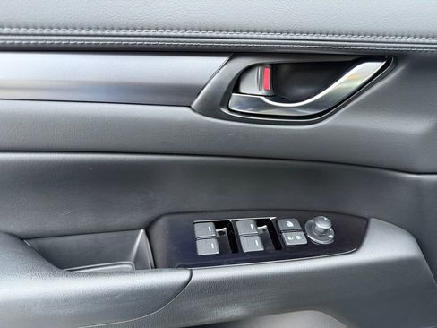 Used 2019 MAZDA CX-5 Touring image 11