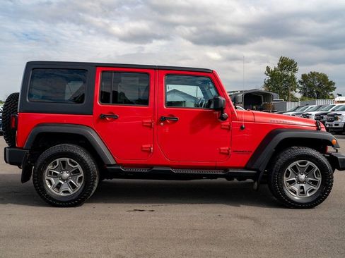 Used 2014 Jeep Wrangler Unlimited Rubicon w/ Dual Top Group image 9