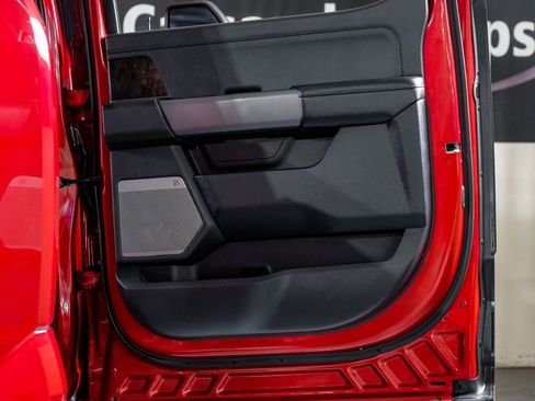 Used 2023 Ford F250 Lariat w/ Lariat Ultimate Package image 38