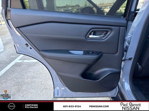Certified 2024 Nissan Rogue SL w/ SL Premium Package image 32