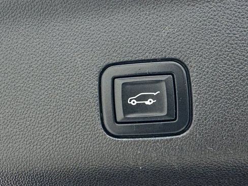 Used 2021 Chevrolet Tahoe Premier RWD image 36