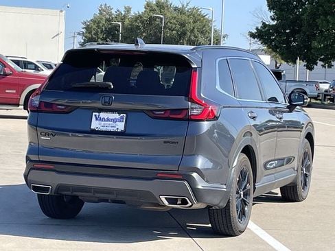 Used 2025 Honda CR-V Sport image 4