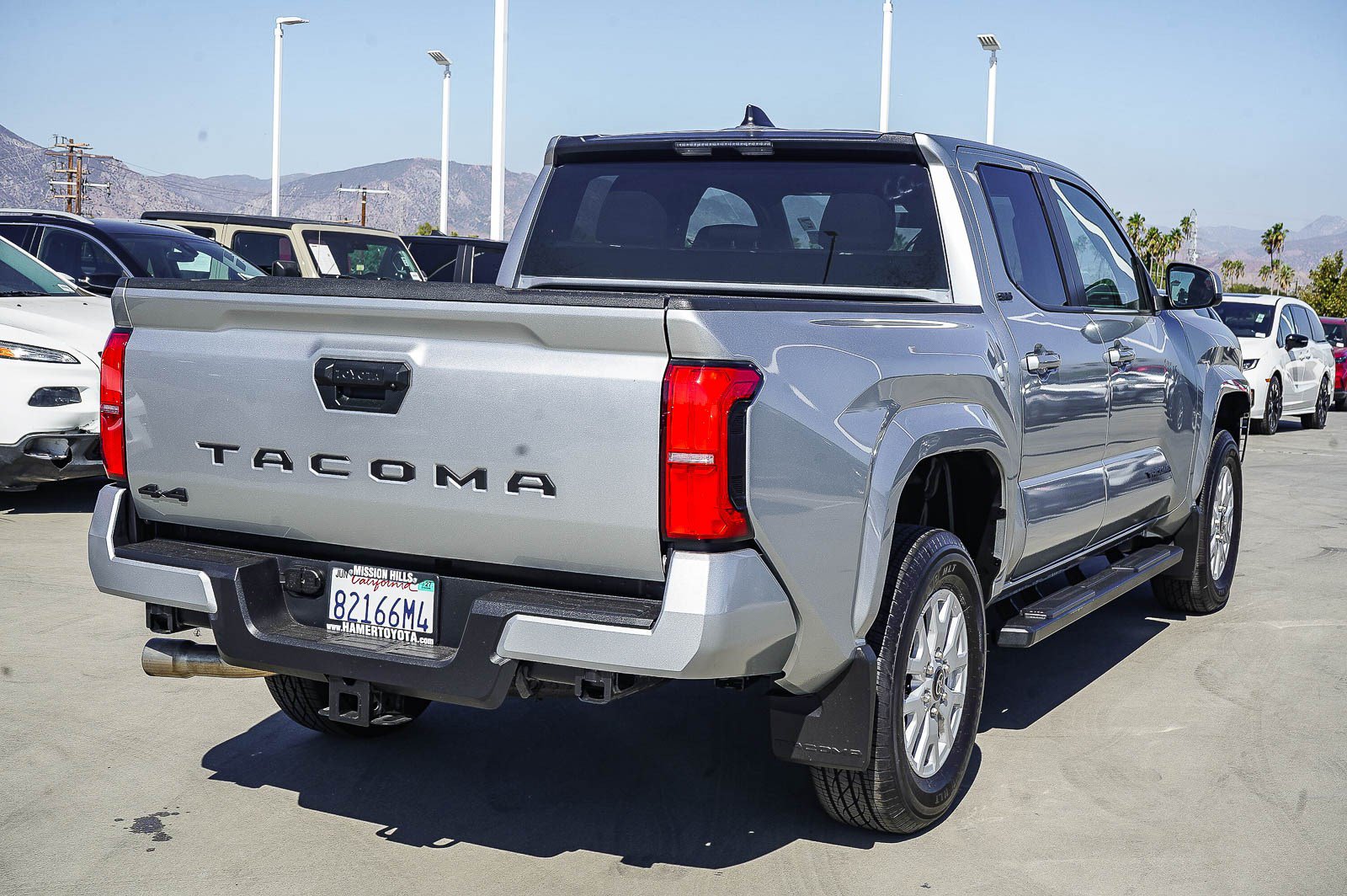 Certified 2026 Toyota Tacoma SR5 AWD/4WD image 7
