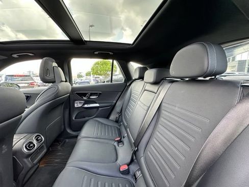 Used 2024 Mercedes-Benz GLC 43 AMG 4MATIC image 27