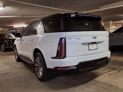 New 2026 Cadillac Escalade IQL Sport 1 AWD/4WD image 10
