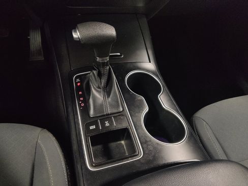 Used 2019 Kia Sorento AWD image 26