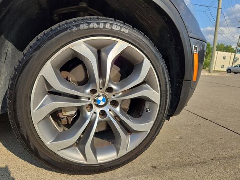 Used 2011 BMW X5 xDrive50i image 53