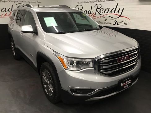 Used 2019 GMC Acadia SLT image 2