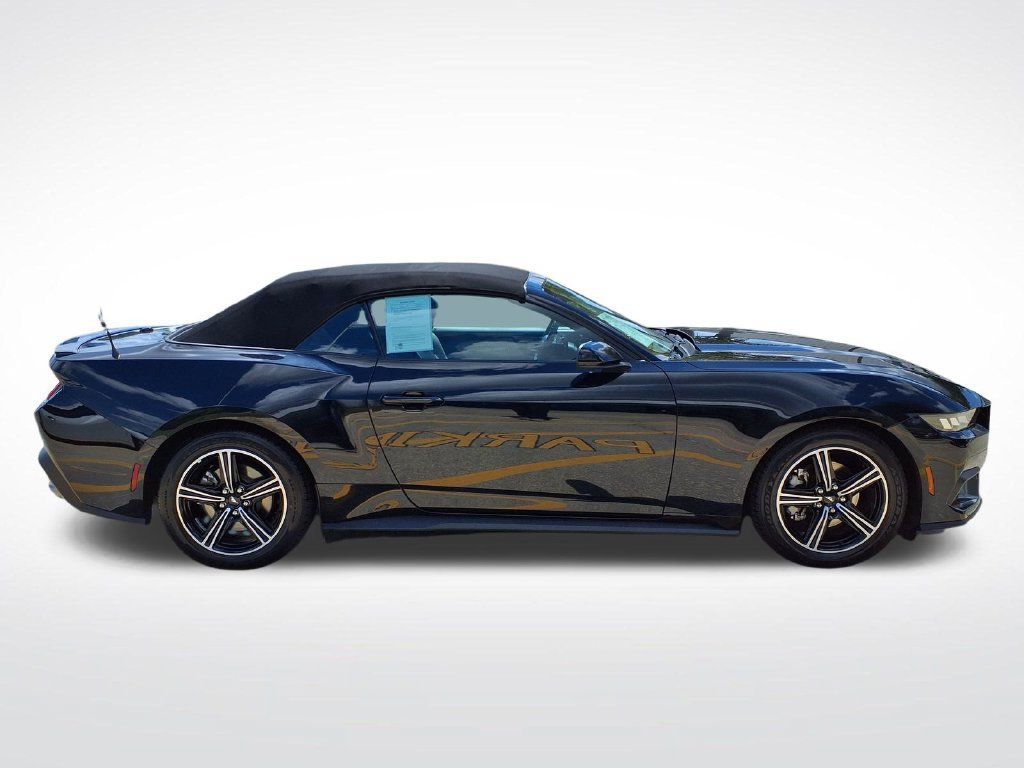 Used 2024 Ford Mustang Premium RWD image 5