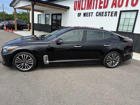 Used 2018 Kia Stinger Premium AWD/4WD image 12