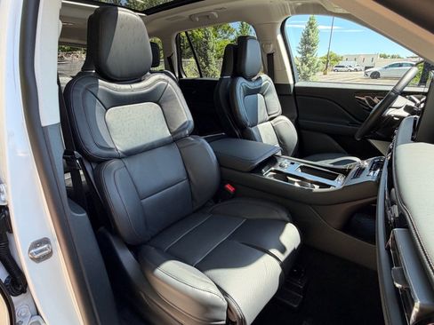 New 2026 Lincoln Aviator Reserve AWD/4WD image 12