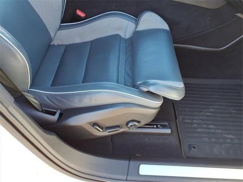 Used 2020 Volvo XC60 T5 R-Design w/ Protection Package Premier image 18