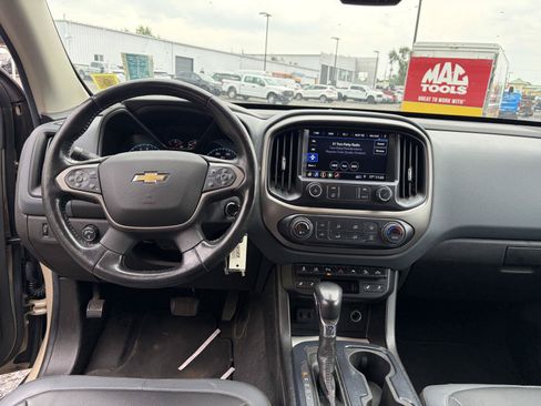 Used 2022 Chevrolet Colorado Z71 w/ Trail Boss Package AWD/4WD image 2