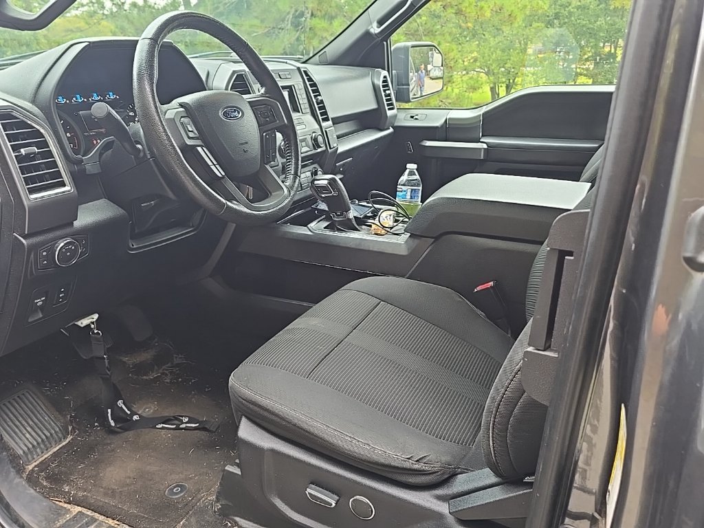 Used 2015 Ford F150 XLT w/ Equipment Group 301A Mid RWD image 2