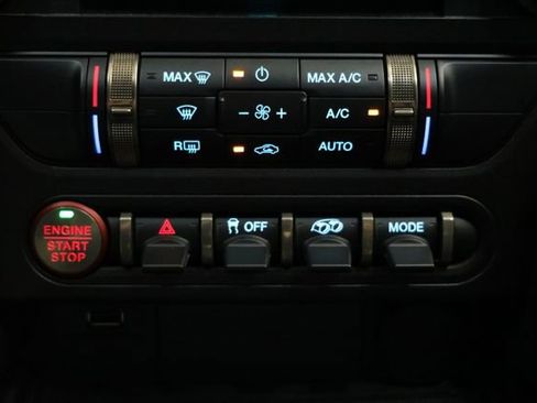 Used 2021 Ford Mustang Shelby GT500 w/ Carbon Fiber Track Pack image 94