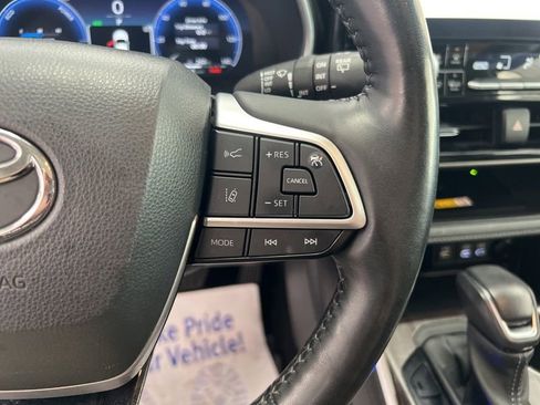 Used 2023 Toyota Highlander Limited AWD/4WD image 27