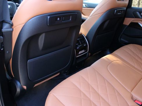 Used 2023 BMW X5 xDrive40i w/ Premium Package image 48