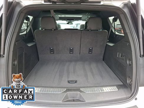 Used 2023 Chevrolet Suburban Premier AWD/4WD image 30