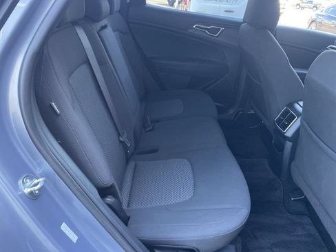 Used 2025 Kia Sportage LX FWD image 37