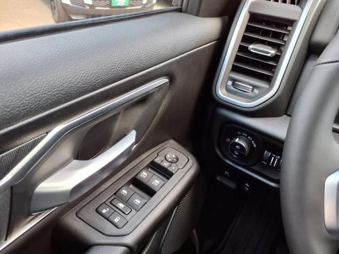 New 2025 RAM 1500 Big Horn AWD/4WD image 15