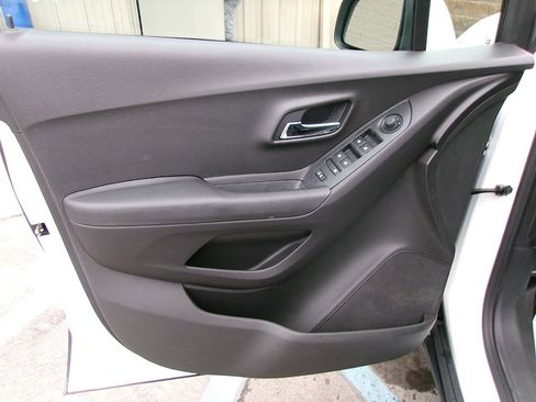 Used 2017 Chevrolet Trax LS w/ LPO, Protection Package image 14