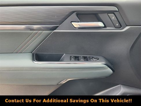 New 2026 GMC Acadia AT4 image 17