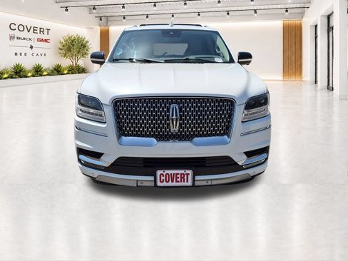 Used 2021 Lincoln Navigator L Reserve w/ Luxury Package AWD/4WD image 3