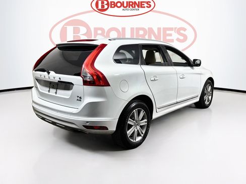 Used 2016 Volvo XC60 T6 w/ Climate Package AWD/4WD image 11