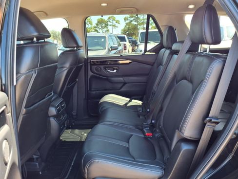 Used 2025 Honda Pilot EX-L image 21