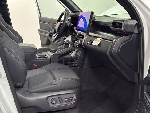 New 2026 Toyota 4Runner TRD Off-Road Premium image 18