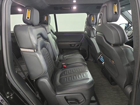 Used 2024 Rivian R1S Adventure AWD/4WD image 23