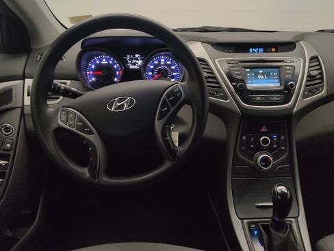 Used 2016 Hyundai Elantra SE w/ Option Group 02 image 22