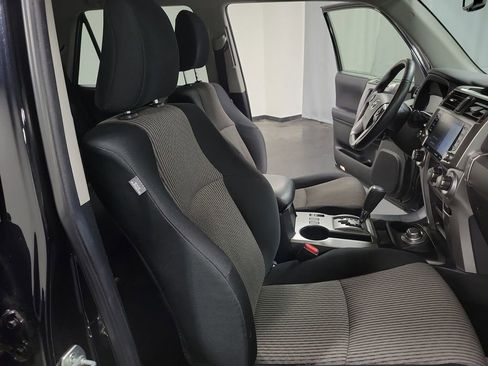 Used 2022 Toyota 4Runner SR5 image 23