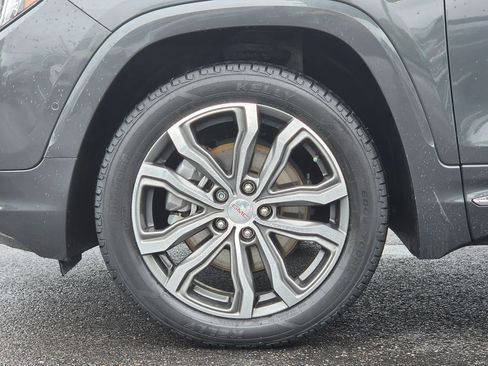 Used 2020 GMC Terrain Denali w/ Denali Premium Package AWD/4WD image 9