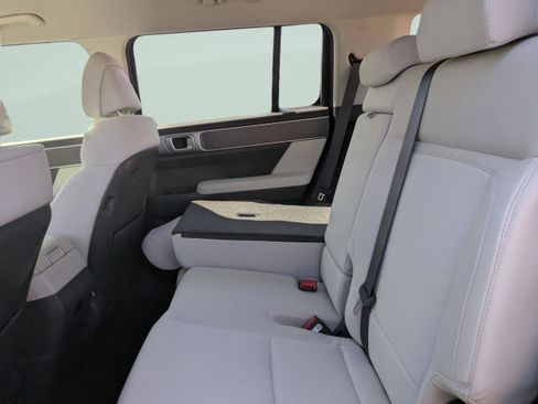 New 2026 Hyundai Santa Fe SE FWD image 12