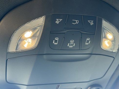 New 2026 Chrysler Pacifica Limited w/ S Appearance Package image 27