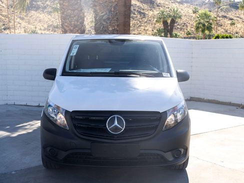 Used 2022 Mercedes-Benz Metris Cargo image 4
