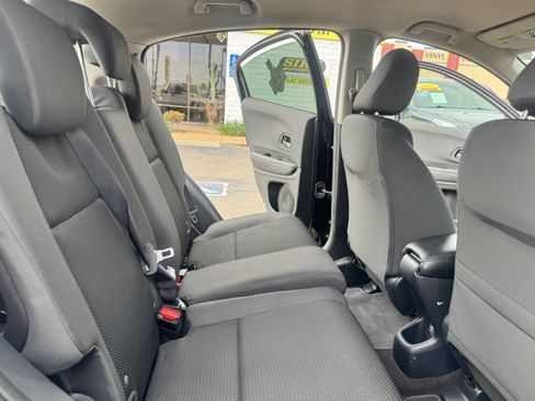 Used 2022 Honda HR-V LX image 15