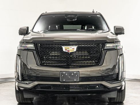 Used 2021 Cadillac Escalade Sport Platinum w/ Heavy-Duty Trailer Package AWD/4WD image 4