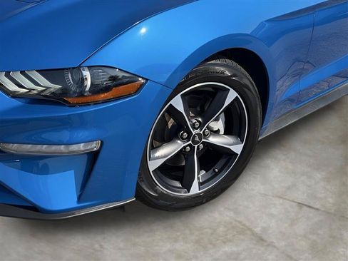 Used 2021 Ford Mustang Coupe RWD image 3