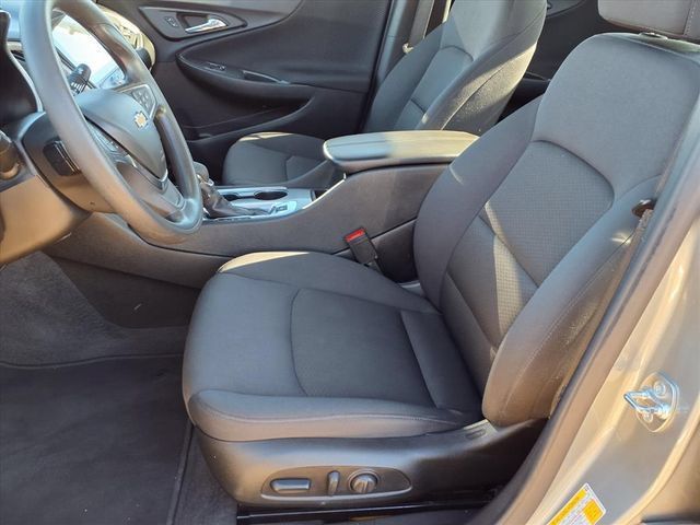 Used 2025 Chevrolet Malibu LT FWD image 8